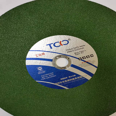 A avec un disque découpé par métal de SIC pour l'abrasif durable d'alumine titanique de résine